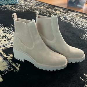 Dolce Vita lug sole boots
